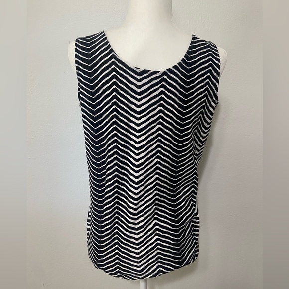 Chicos women's 2 (Large) stretch geometric stripe zig zag sleeveless top EUC - Picture 3 of 5
